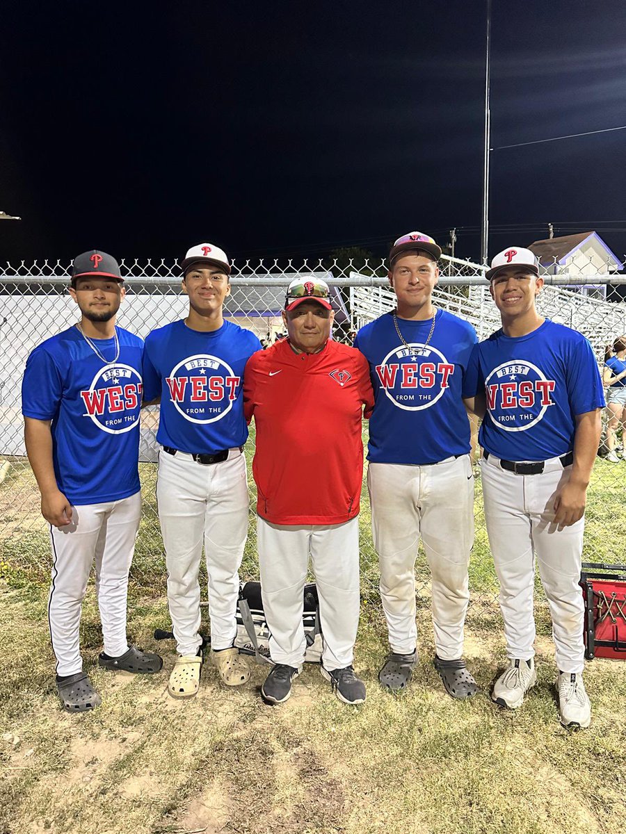 The West boys took the Win vs East, awesome to see them play in front of their friends and family. Congratulations boys!

#BTF #Familia 

<a href="/SouthTexasHigh1/">South Texas High School Baseball</a> <a href="/ljisdathletics/">La Joya ISD Athletics</a> <a href="/rgvsports/">RGVSports.com</a> <a href="/ProgressTimes/">Progress Times</a>