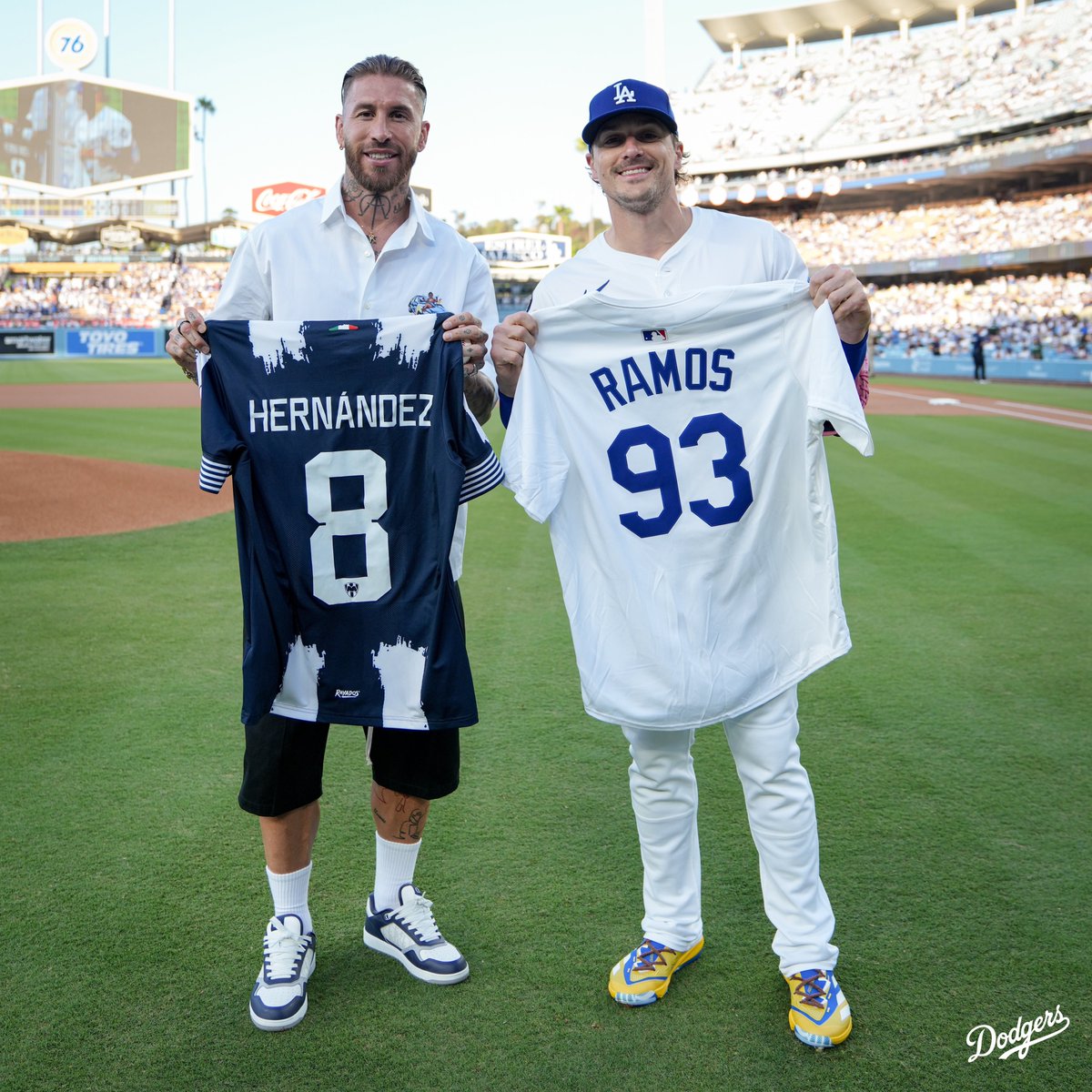 Dodgers's tweet photo. Sergio Ramos in the building! https://t.co/BkTPKSAvKK