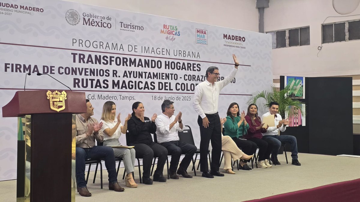 Corazón Urbano A.C (@corazonurbanoac) on Twitter photo 🎨📷 Con el primer brochazo, arranca #RutasMágicasDeColor en Cd. Madero, Tamaulipas.
En la ceremonia participaron <a href="/SECTUR_mx/">SECTUR México</a>, el Pdte. Municipal <a href="/erasmoglz/">Erasmo González</a> y Armando Reza, Pdte. de @corazonurbanoac, en alianza con <a href="/PinturasComex/">Pinturas Comex</a>.
Juntos, transformamos espacios con identidad. 🎨📷 Con el primer brochazo, arranca #RutasMágicasDeColor en Cd. Madero, Tamaulipas.
En la ceremonia participaron <a href="/SECTUR_mx/">SECTUR México</a>, el Pdte. Municipal <a href="/erasmoglz/">Erasmo González</a> y Armando Reza, Pdte. de @corazonurbanoac, en alianza con <a href="/PinturasComex/">Pinturas Comex</a>.
Juntos, transformamos espacios con identidad.