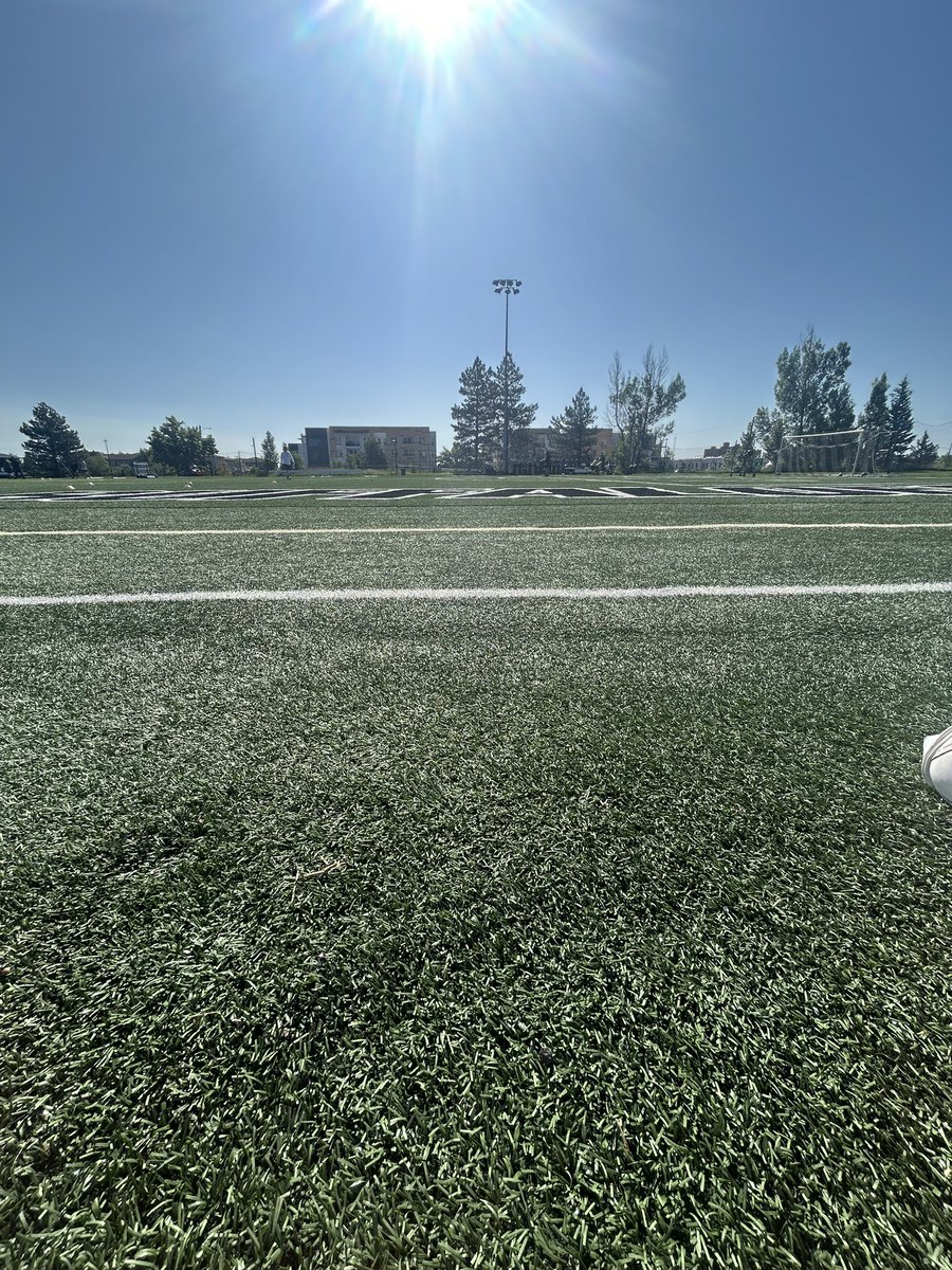 MojoMHS's tweet photo. Thank you @Coach_Gunnar and @ghegamin for the opportunity to participate in your Buffalo elite 5v5 linemen camp. I learned a lot, and I can’t wait to use it in this upcoming season! @MontwoodFB @RecruitTheRams @hcroyle_MHS @CoachPratt5612 @Coachrangel_MHS @CUBuffsFootball https://t.co/xO7irWJ5ya