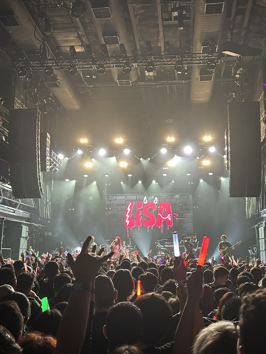 hunnybunnyerza's tweet image. saw LiSA in concert!!! and she passed right in front of me!!!