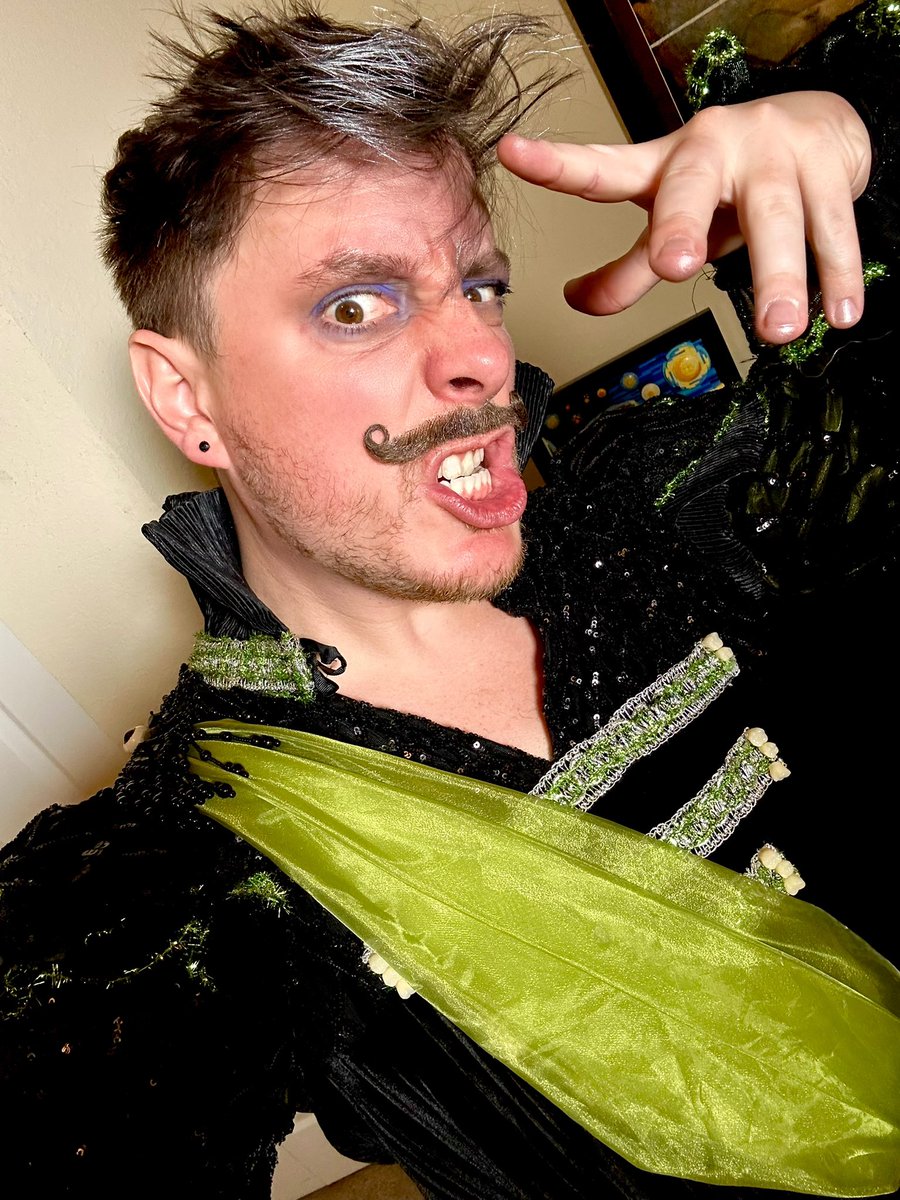 ThomasSanders tweet picture