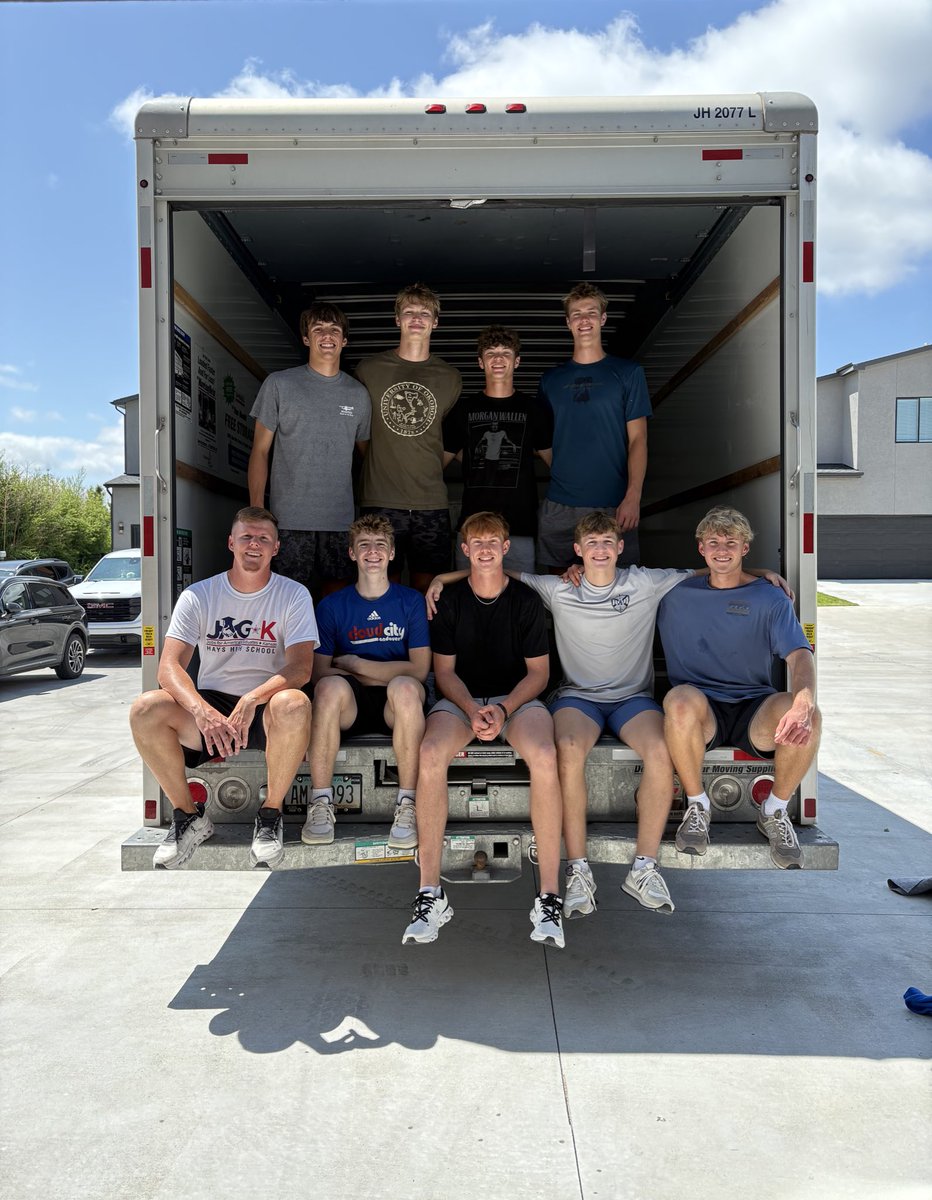 Appreciate these Andover seniors helping my family and I move in! ✊✊

Already know that this is a special group.