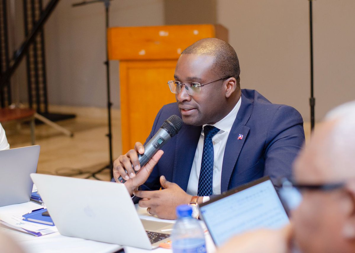 ULCCHaiti's tweet photo. Avec le soutien de l'@UNODC, le Comité d'élaboration de la nouvelle Stratégie Nationale de Lutte contre la Corruption a lancé ses travaux. Ce Comité qui réunit des cadres des Institutions les plus concernées définiront la politique nationale anti-corruption de l'Etat sur 10 ans. https://t.co/sOqBlCXPDo