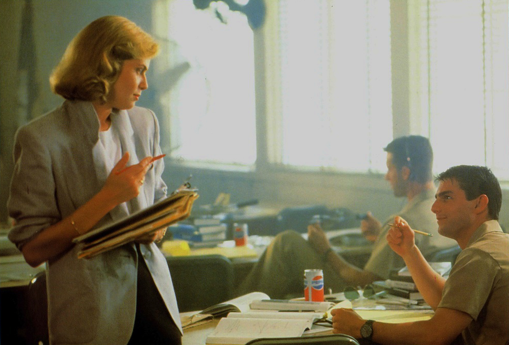 Kelly McGillis and Tom Cruise in Top Gun