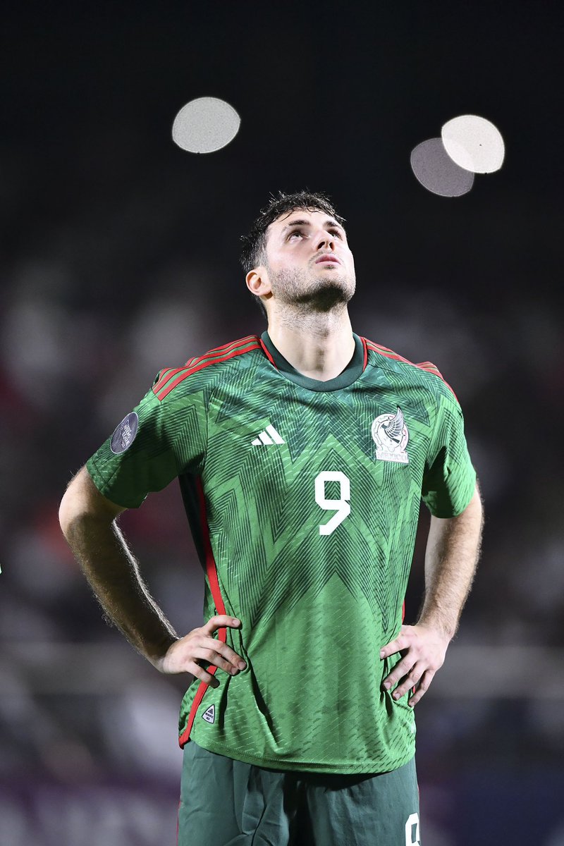 JulieeLugo's tweet photo. Si la selección gana el día de hoy ante Surinam voy a regalar $2000MXN entre 10 personas que me sigan y le den RT a este post. 🇲🇽⚽️ https://t.co/TiYPVzUiPO