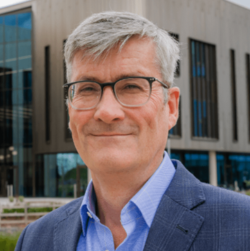 Scientists led by Dr. Martin Bennett at <a href="/HLRI_Cambridge/">VPD Heart & Lung Research Institute</a> show that DNA damage and senescence induce genes associated with de-differentiated/fibromyocytic vascular smooth muscle cells, and persistence of these cells in vivo. 

👉 bit.ly/44bVk05