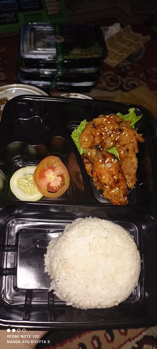 dsnui115's tweet photo. Sarapan yuk sarapan, warga bantul jogjakarta dan sekitarnya mari merapat di lapak kami semuanya serba 10 ribu. Lokasi di depan SPBU jambidan potorono https://t.co/E1tCZQMy4S