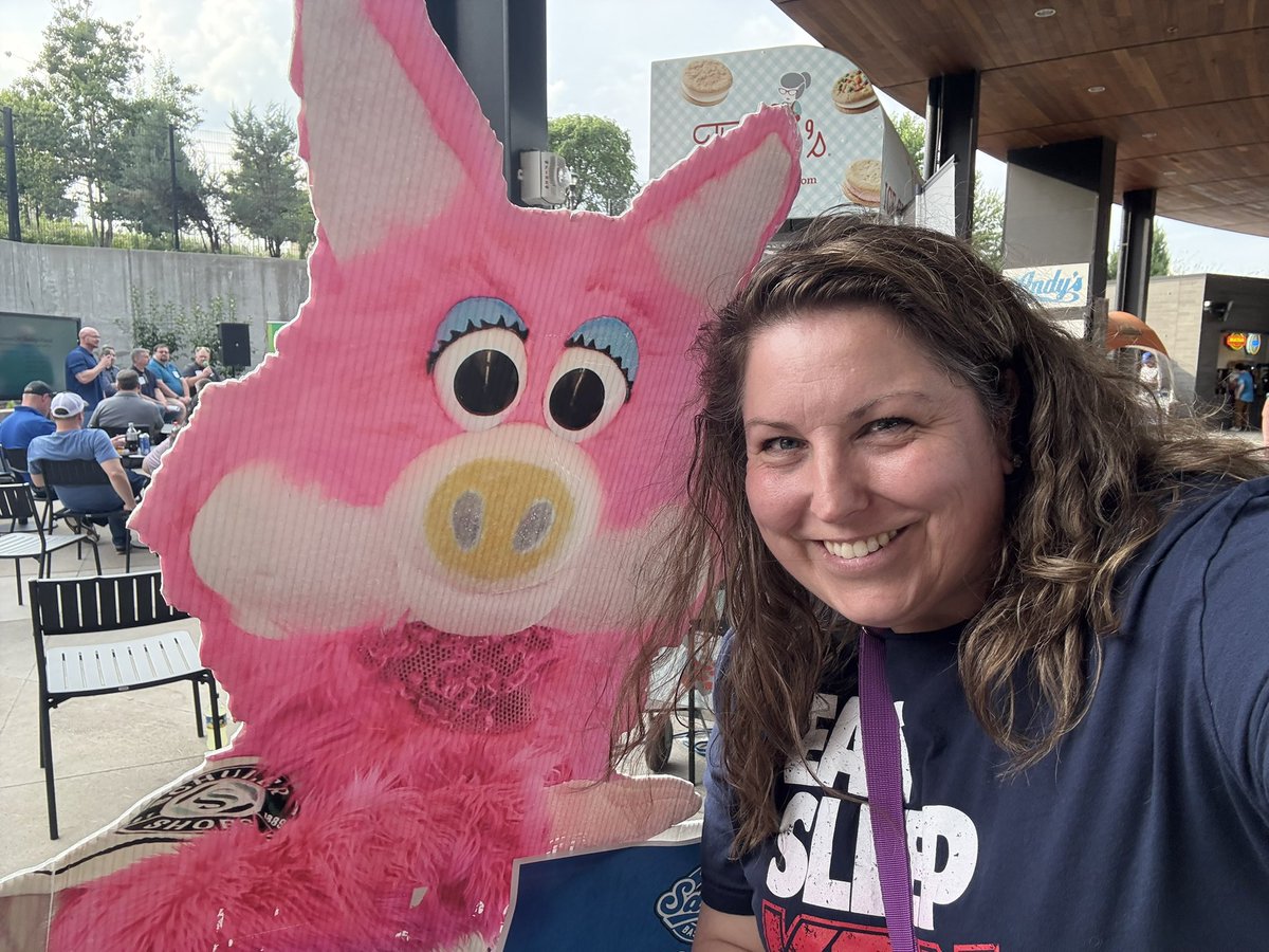 Danielle Juskiewicz (@djuskie) on Twitter photo First <a href="/StPaulSaints/">St. Paul Saints</a> game at CHS Field to see <a href="/ZachHalverson/">Zach Halverson</a> as Batboy! So humid!! #Powertrip #Batboy #KFAN First <a href="/StPaulSaints/">St. Paul Saints</a> game at CHS Field to see <a href="/ZachHalverson/">Zach Halverson</a> as Batboy! So humid!! #Powertrip #Batboy #KFAN