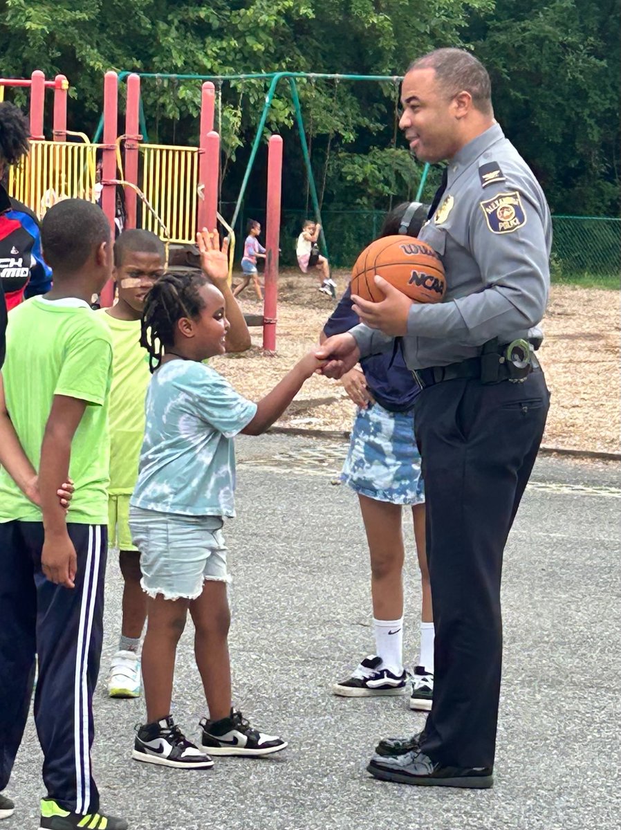 AlexVAPDChief's tweet image. Trust isn’t built in a day — it’s built in moments. We stopped to play a pickup game with our local youth. No lights, no sirens — just real connection. This is community policing. And this is how we build safer, stronger neighborhoods. #OneAlexandria #OneAPD