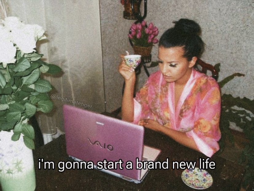 girls randomly at 3am