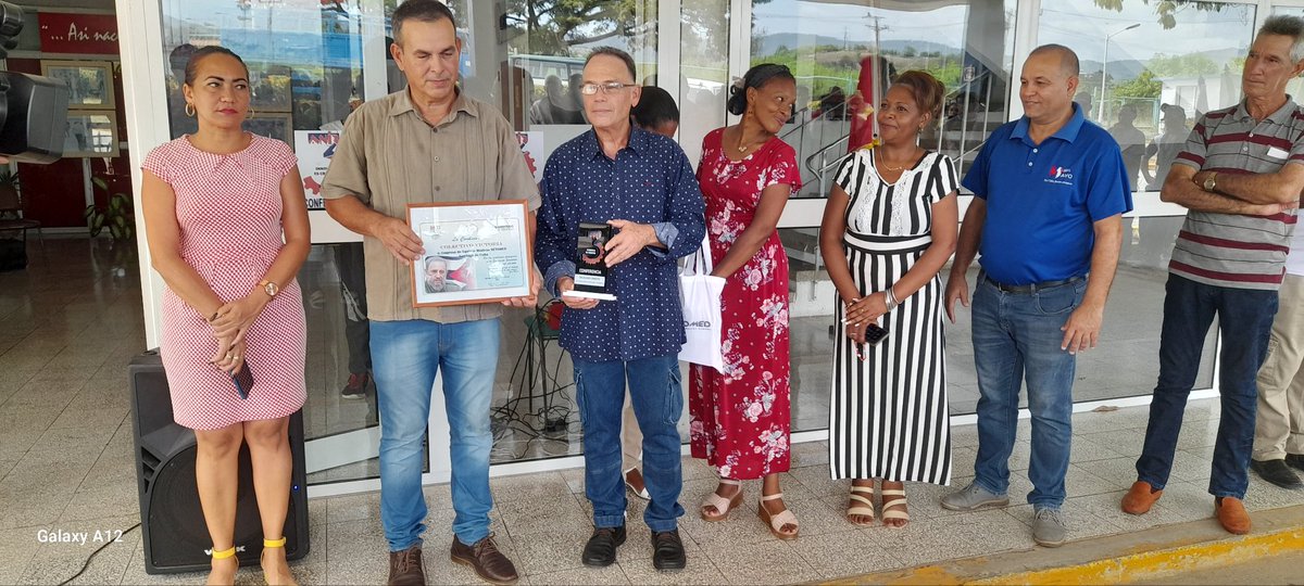 Hoy es un día especial donde nuestro centro fue privilegiado en poseer el  segundo delegado directo a la III Conferencia Nacional de la ANIR en #SantiagoDeCuba "FELICITACIONES Alejandro Ferran"
<a href="/GelectCuba/">Gelect</a>
<a href="/JulioNavar85841/">Julio Navarro Díaz</a> 
<a href="/Sueltalo_dije/">Ministerio de Energía y Minas Cuba🇨🇺</a> 
<a href="/lazarojimc/">Ing. Lázarojim Campos Martínez</a> 
<a href="/MINSAPCuba/">Ministerio de Salud Pública de Cuba</a> 
<a href="/ETECSA_Cuba/">ETECSA</a>