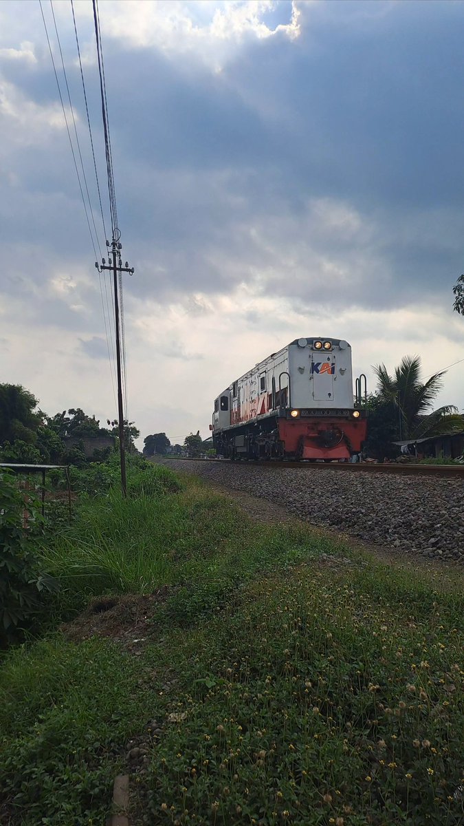 “Barangsiapa memiliki Tuhan, ia tidak akan kekurangan apa pun: hanya Tuhan saja yang mencukupi.” St. Teresa dari Avila

Selamat pagi, selamat beraktivitas
Tetap tenang dan sabar, awali dan ahkiri hari ini dengan berdoa senantiasa bersyukur karena anugrah Sang Pencipta. Jalani