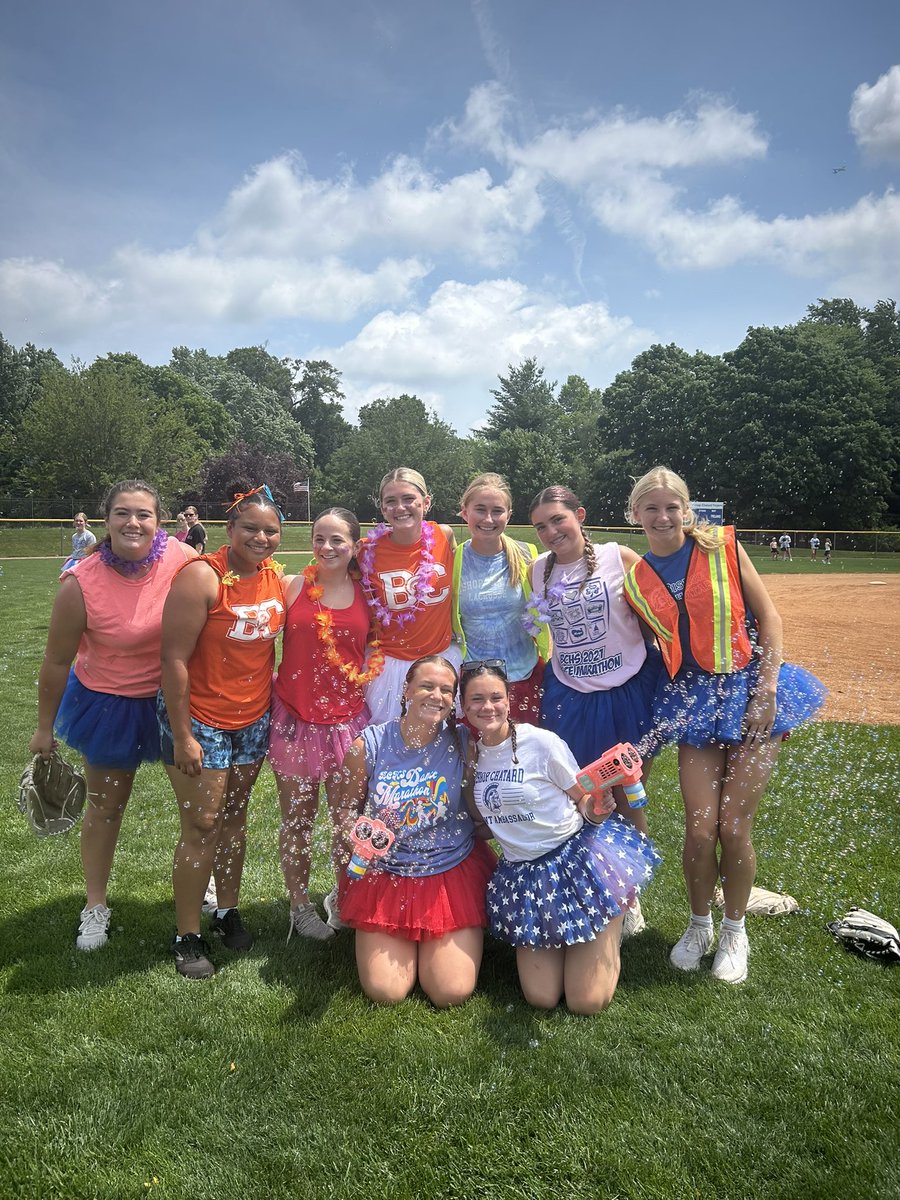 ChatardSoftball's tweet image. Another great day of camp. Wacky Wednesday did not disappoint! Girls came ready with their craziest outfits and did a great job scrimmaging. Congrats to our best dressed and campers of the day!