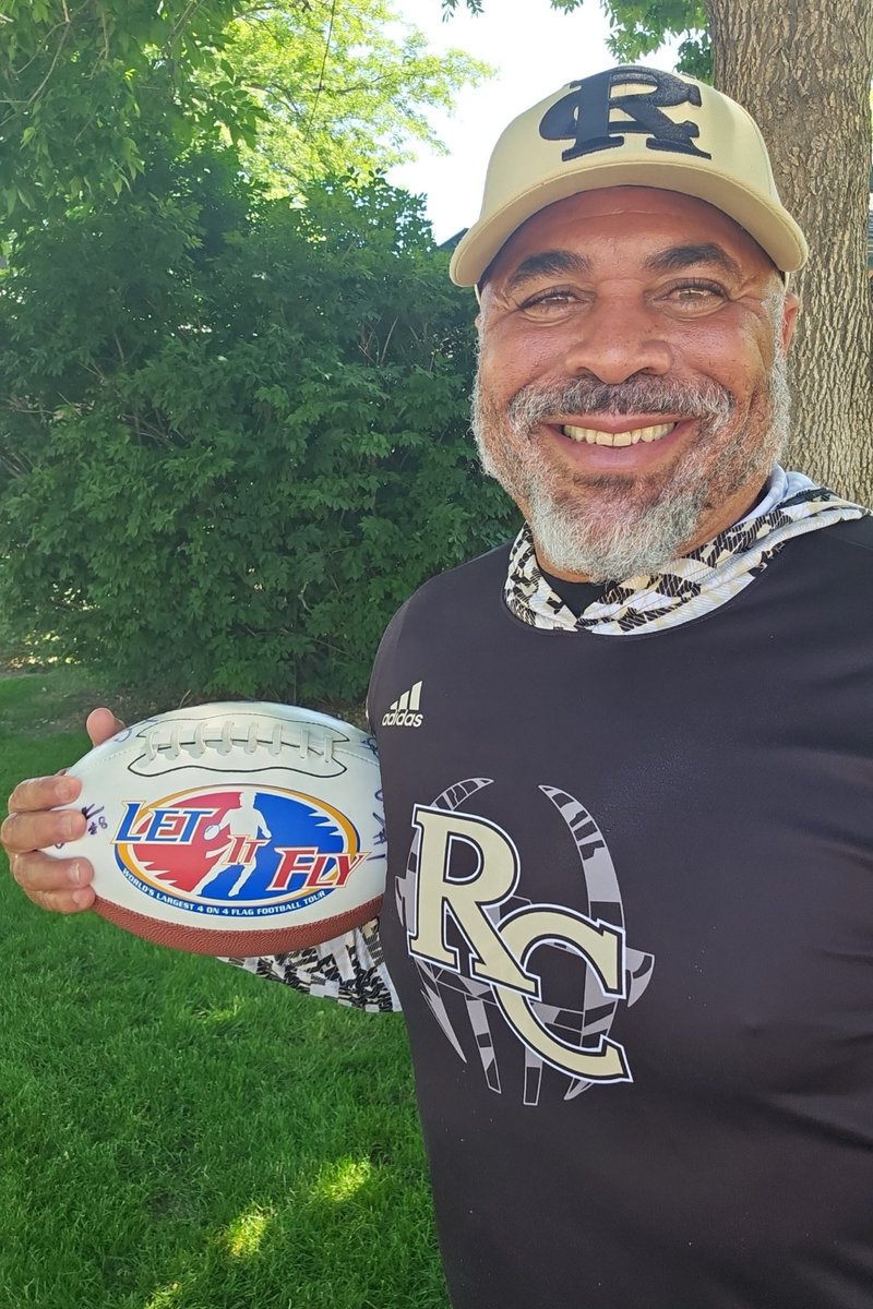 We would like to welcome Jerome Price as our new head coach for Flag Football!  We are excited for the season! Go Jags!