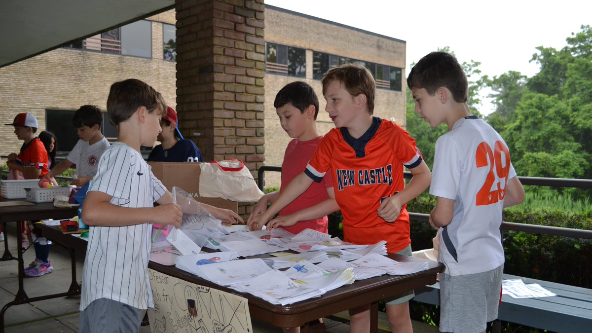 WO’s economy was booming—thanks to Market Day. Students sold handmade goods like comic books, origami and bookmarks and rotated between selling and shopping. Led by teacher <a href="/LisaRudovic/">Lisa Rudovic</a> , the event was full of energy and entrepreneurial spirit. #WeAreChappaqua <a href="/alissa_stoever/">Alissa Stoever</a>