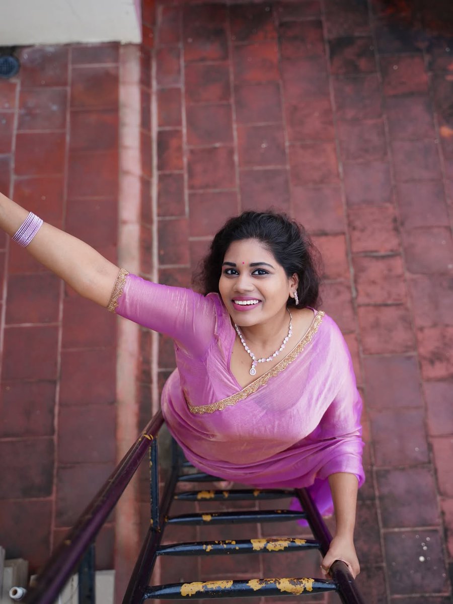 #MenagaPriya Stunning Look

📷 #Menaga #Priya 😍

#KollywoodCinima #KcGallery #KcPic