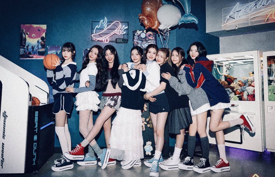 ✨ Step into the rhythm of style with #Converse_Kr and #Hearts2Hearts! 🩷🩵 This iconic collaboration is a match made in K-pop heaven, blending the timeless cool of Converse with the vibrant, heartfelt energy of SM Entertainment’s rising girl group, Hearts2Hearts.