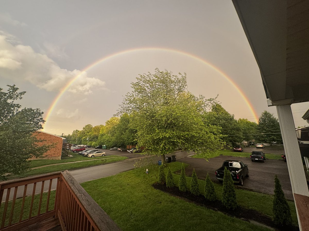 Chiefkeesus's tweet photo. @ryanhallyall here’s some positive vibes for the stream. Hint of a double. Elizabethtown ky. https://t.co/QBxhqCbhi0