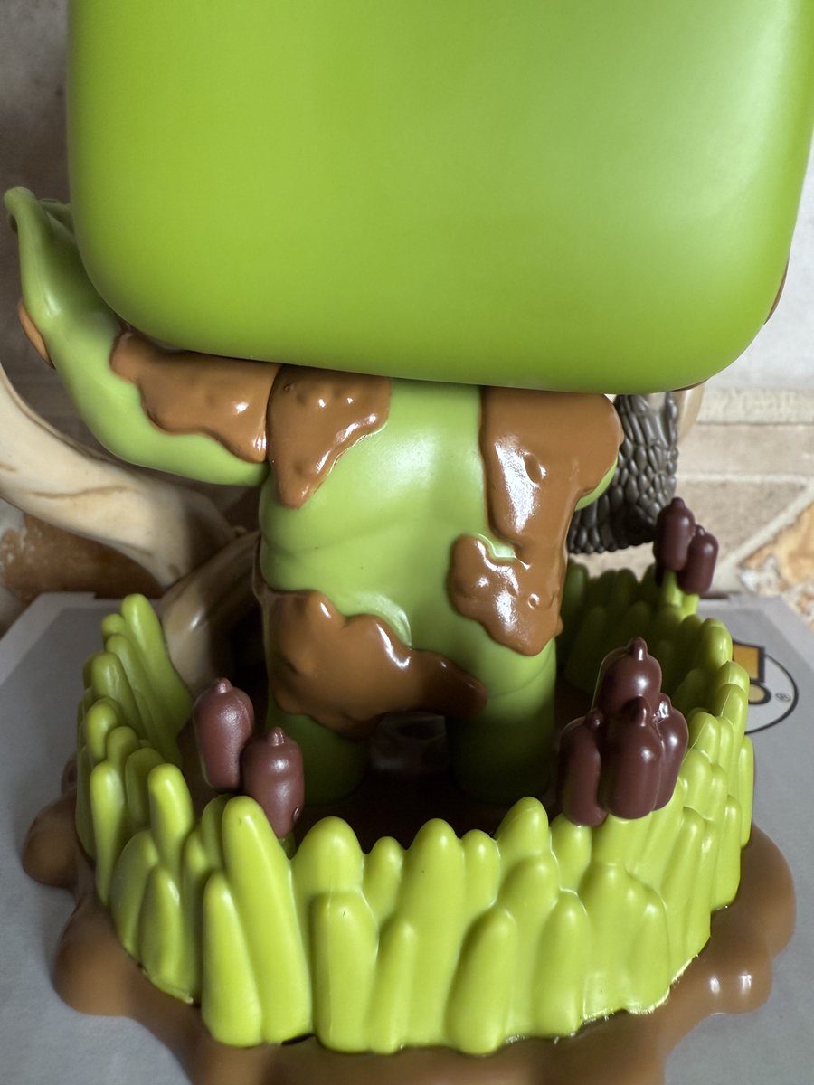 While everyone waits for the Walmart queue to do its thing, check out Shrek’s 🍑!
.
#Funko #FunkoPop #Collectibles #Collectible #FunkoPops #Collector #Toy #Toys #DisTrackers #Shrek