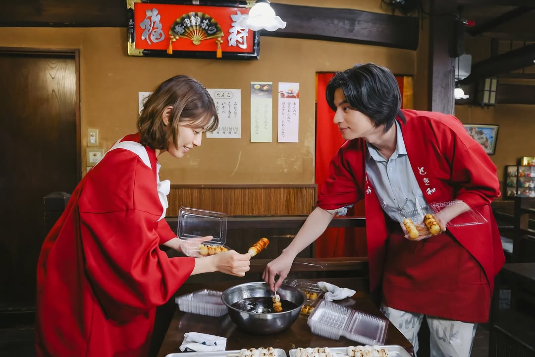 cobo_matsu's tweet photo. トウキョウホリディいよいよ今夜最終回
『最高の想い出』あのみたらし団子を食べながら桜子とペンライ
を応援しよう
@Gulf_JapanOFC
#TokyoHoliday
#TokyoHoliday 
#คณาวุฒิไตรพิพัฒนพงษ์ 
#トウキョウホリデイ
#瀧本美織
#マイペンライ https://t.co/dzed69qP3J