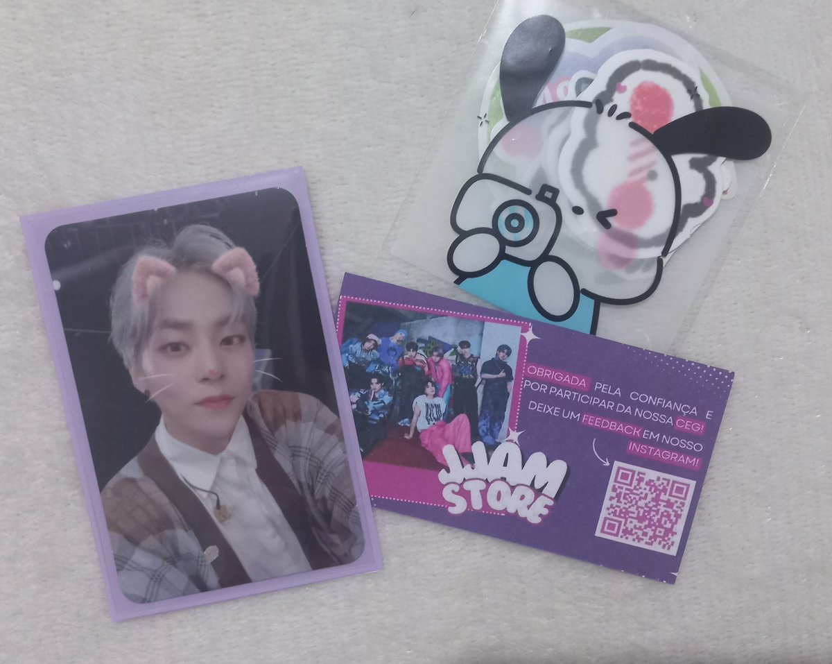 mahitobiixa's tweet photo. 💌 — mais um feedback super positivo para @Jjam_Store &amp; @DATECHANIN que organizou a caixinha poca e trouxe meu bebê pra casa! a lilia é um amor e foi super atenciosa e deu todas as atualizações desde o início da ceg. o photocard também chegou muito bem embalado, obrigado diva! 🩷 https://t.co/vgGwmzu9iK