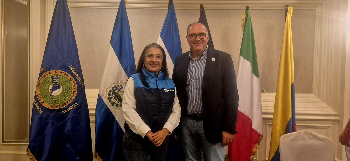 Participamos en el Primer Encuentro Internacional sobre Transformación Urbana Colaborativa y Sostenible.

Impulsamos el trabajo conjunto entre municipios, promoviendo modelos de gobernanza participativa, sostenibilidad e inclusión para un desarrollo urbano integral.