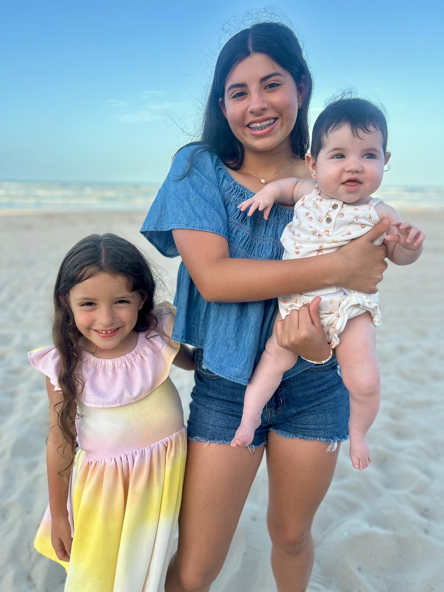 My girls 💛