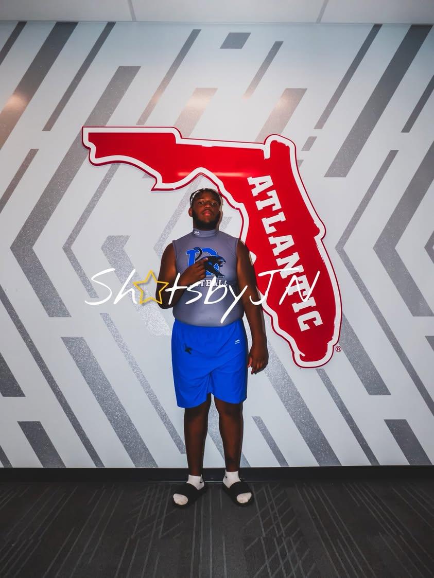 LogenConnor's tweet image. 6&apos;2 offensive lineman logen Connor Dillard highschool 

hudl.com/video/3/223276…