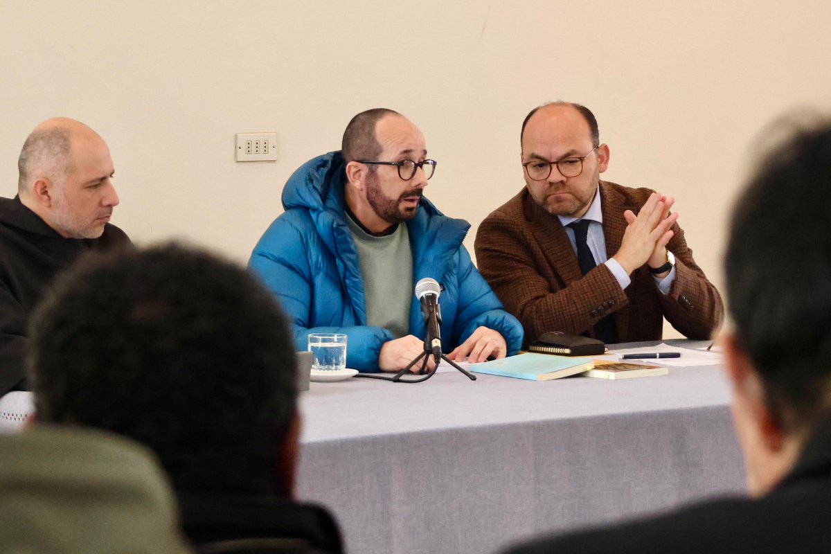 Durante la reunión mensual del clero de <a href="/iglesiadeconce/">Iglesia de Concepción | Católicos</a> , compartimos algunas ideas sobre la cobertura mediática que tuvo la  muerte del Papa Francisco, el Cónclave y la elección de León XIV.