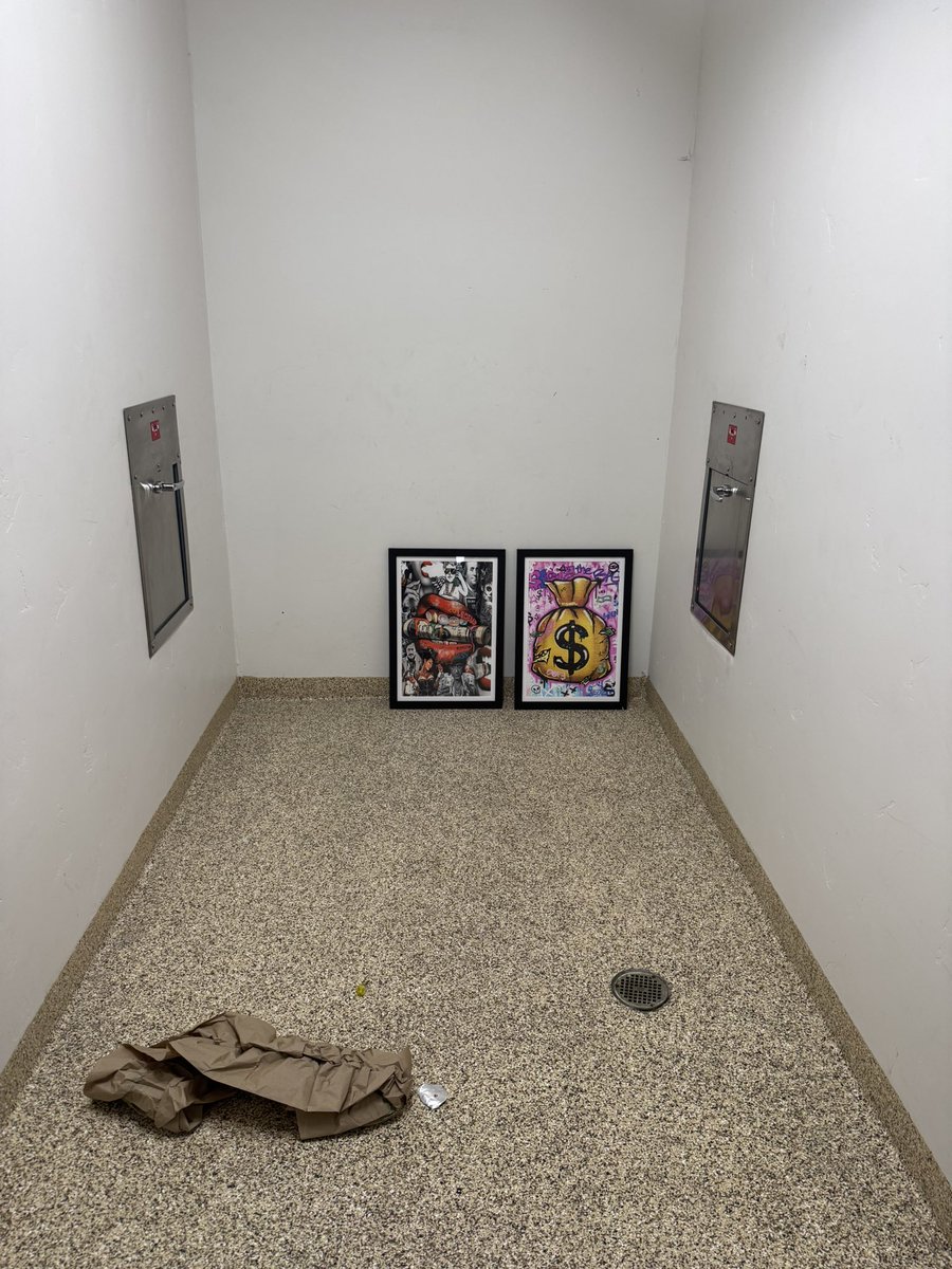 Can’t believe someone in my building is throwing away such beautiful art