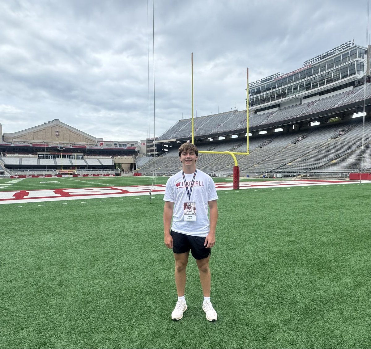 GageChanceQB's tweet image. Enjoyed touring @CampRandallStdm today! Thank you for the hospitality @PatLambert13! #OnWisconsin #Badgers