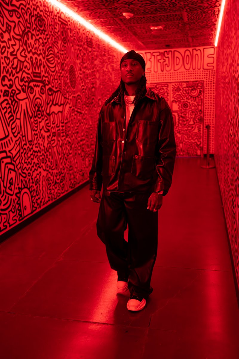 Pre-sale for the Kiss 6 Tour is live.