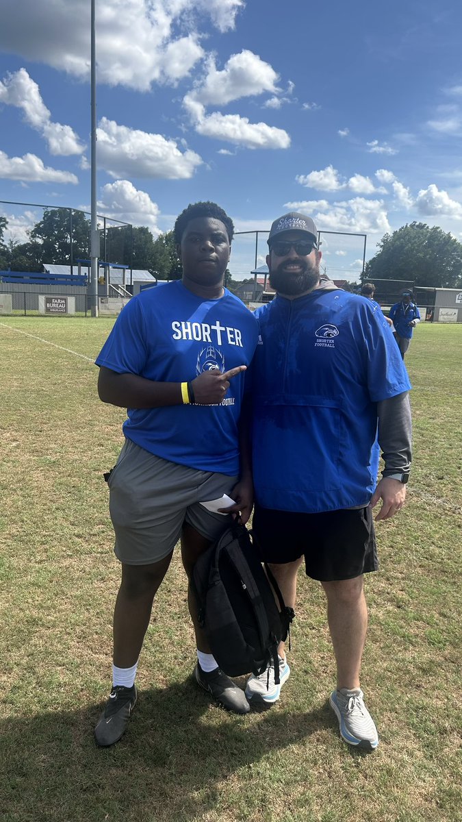 jjalen_5's tweet photo. I had a great time at the Shorter University camp today! @CoachZachBrooks @CoachPaxtonC @CoachMorrisonSU @CoachDuude @CoachJ_sc @CoachLukeByrne https://t.co/1pQUChztPB