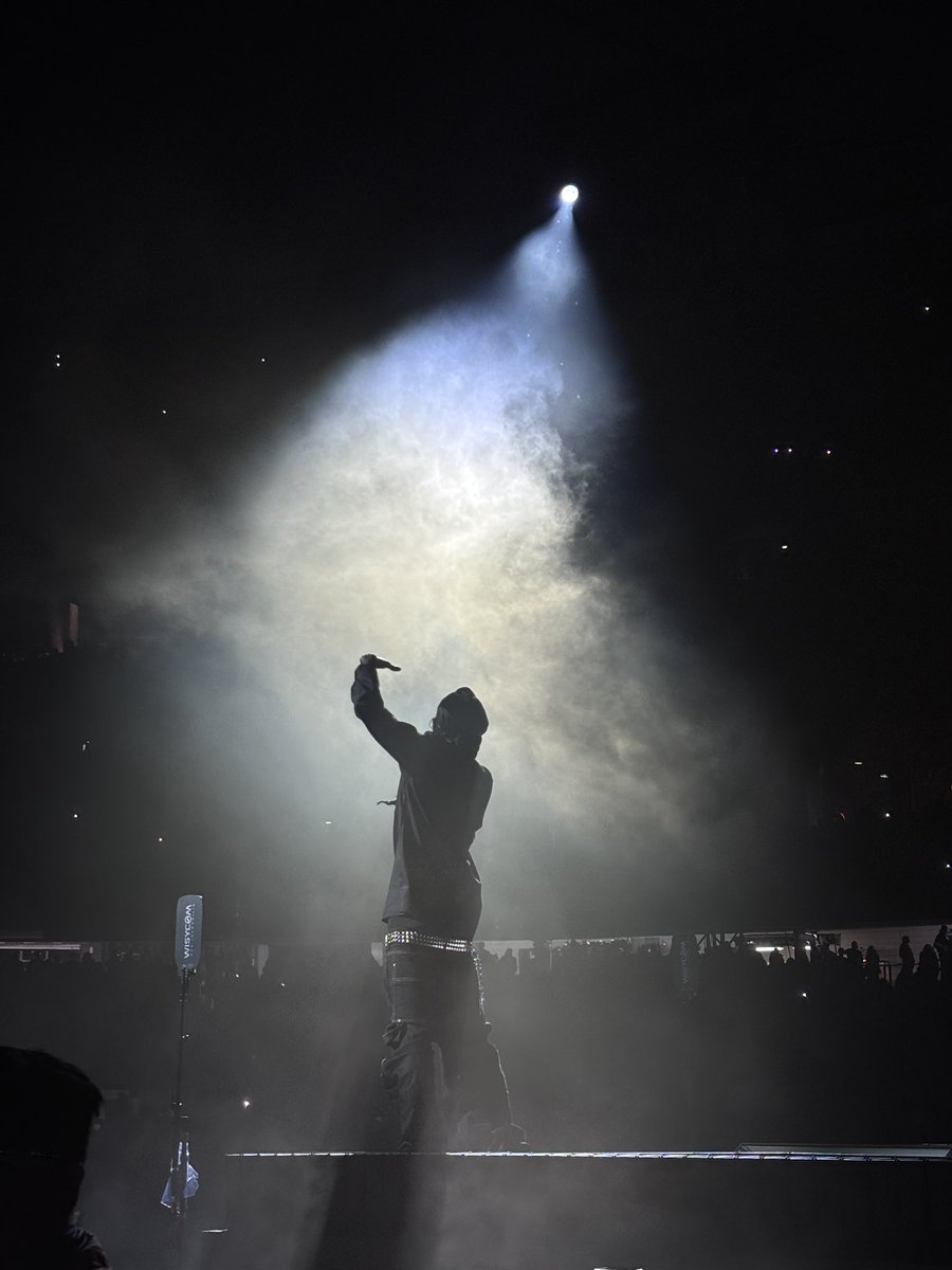 stargirl4evaa's tweet photo. how do I relive this 😔 https://t.co/5wiOmDWdOU