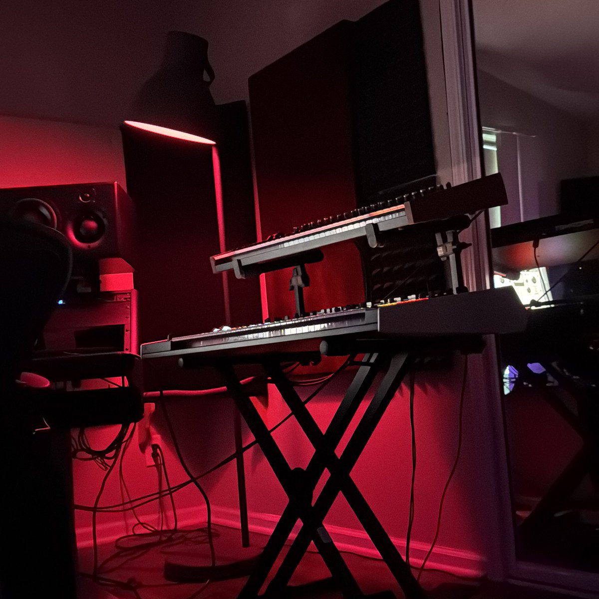 ThisIsNeriah's tweet image. It’s official. The EP is done ❤️❤️here we go again. found another reason to hate you