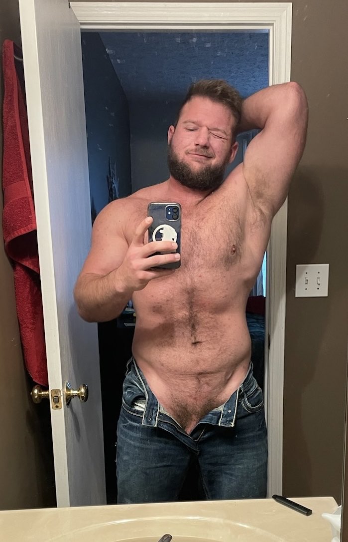 Because one photo of this guy’s helmet isn’t enough, here’s two plus one bonus because - WOW! 🤩 #Circumcised #TeamHelmet #Cut #VPL #VHL