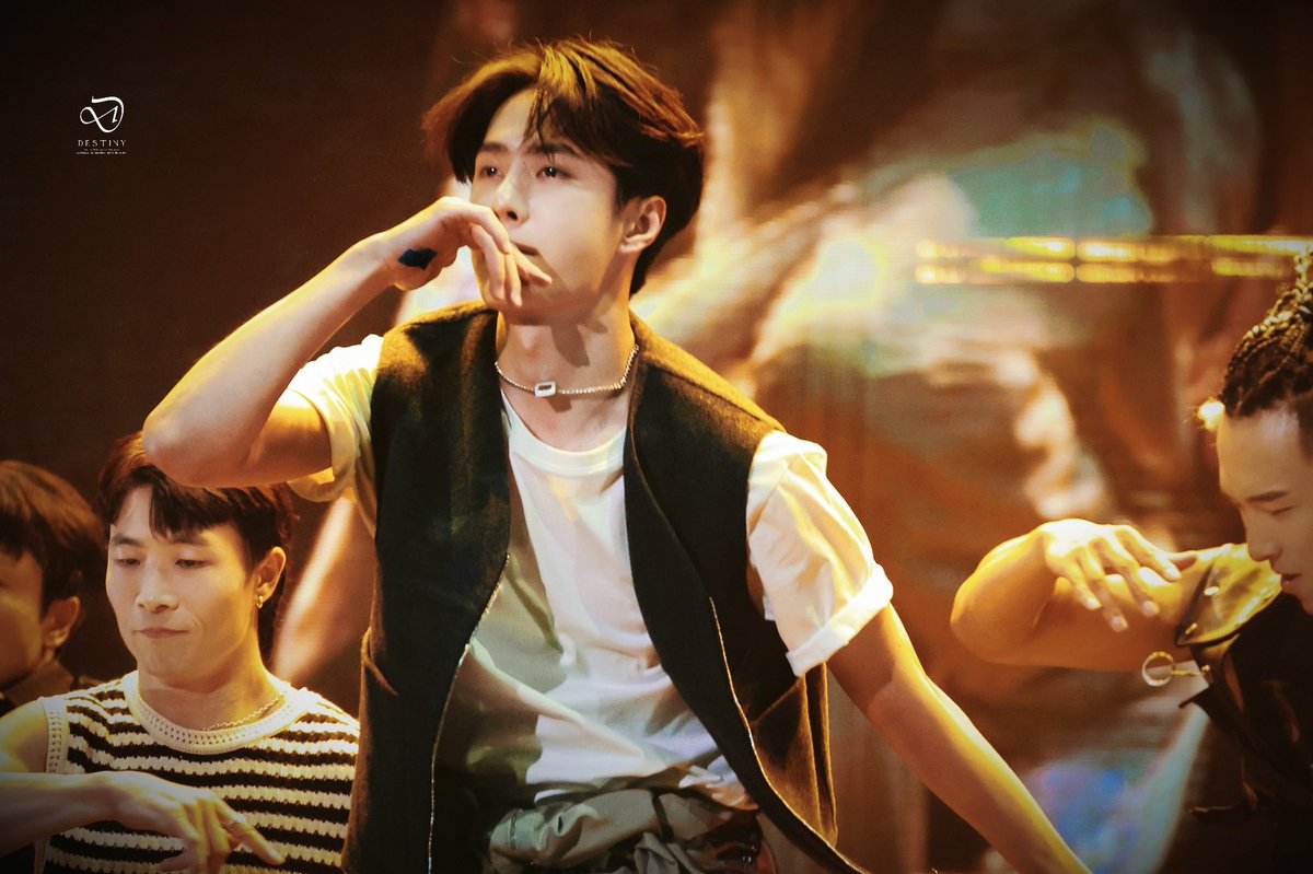 그냥 갑자기 오늘의 먕픽🩵🩵🩵