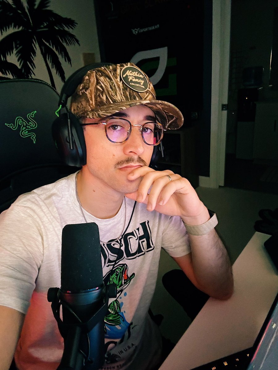 OpTic 6lake (@blakecissel) on Twitter photo float this pattern that why don’t you lock in bro 
twitch.tv/blakecissel float this pattern that why don’t you lock in bro 
twitch.tv/blakecissel