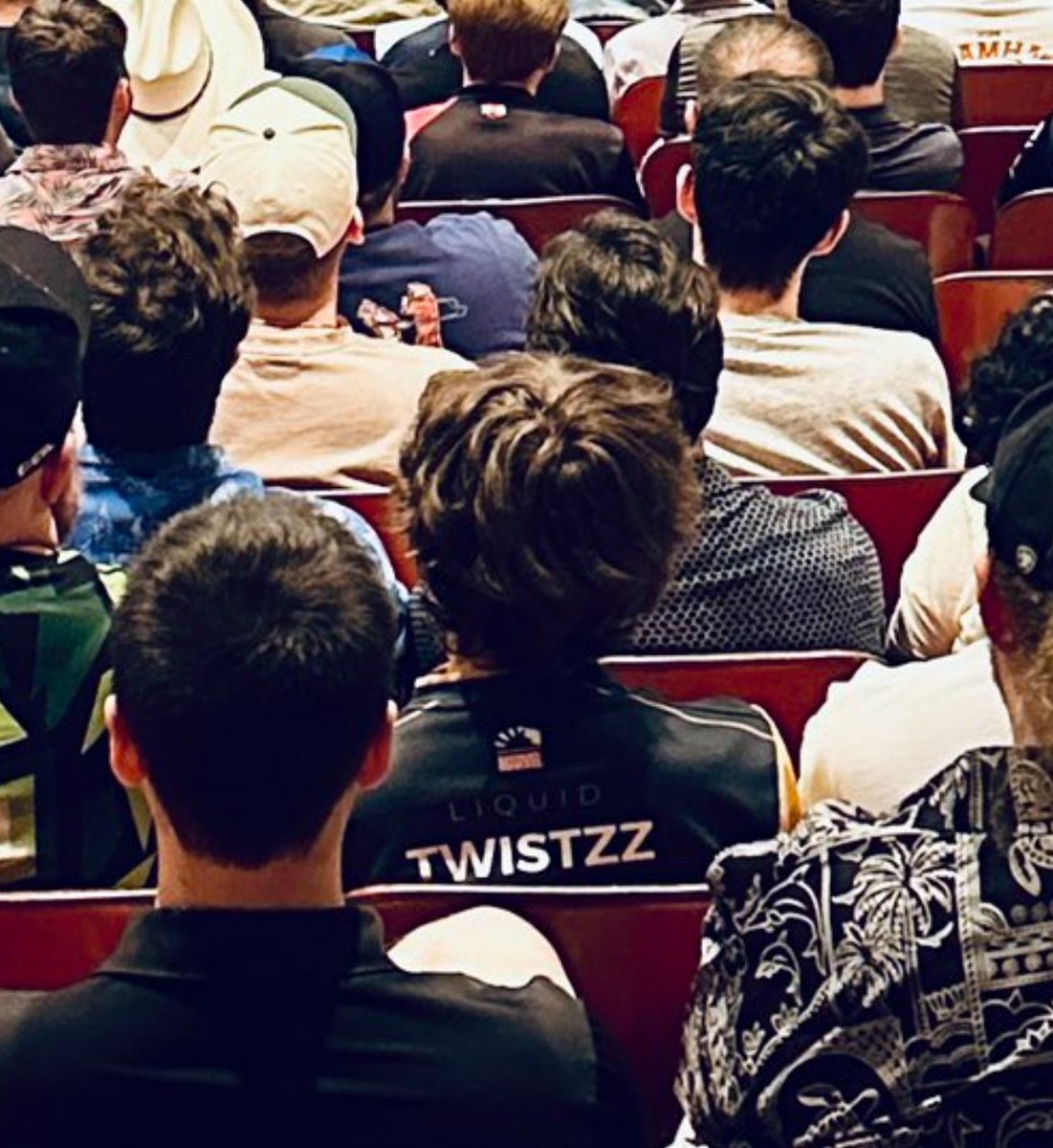 NEONS333's tweet photo. @TeamLiquidCS @HLTVconfirmed @Alienware @HLTVorg REPRESENT @Twistzz https://t.co/qhI9R5OECv