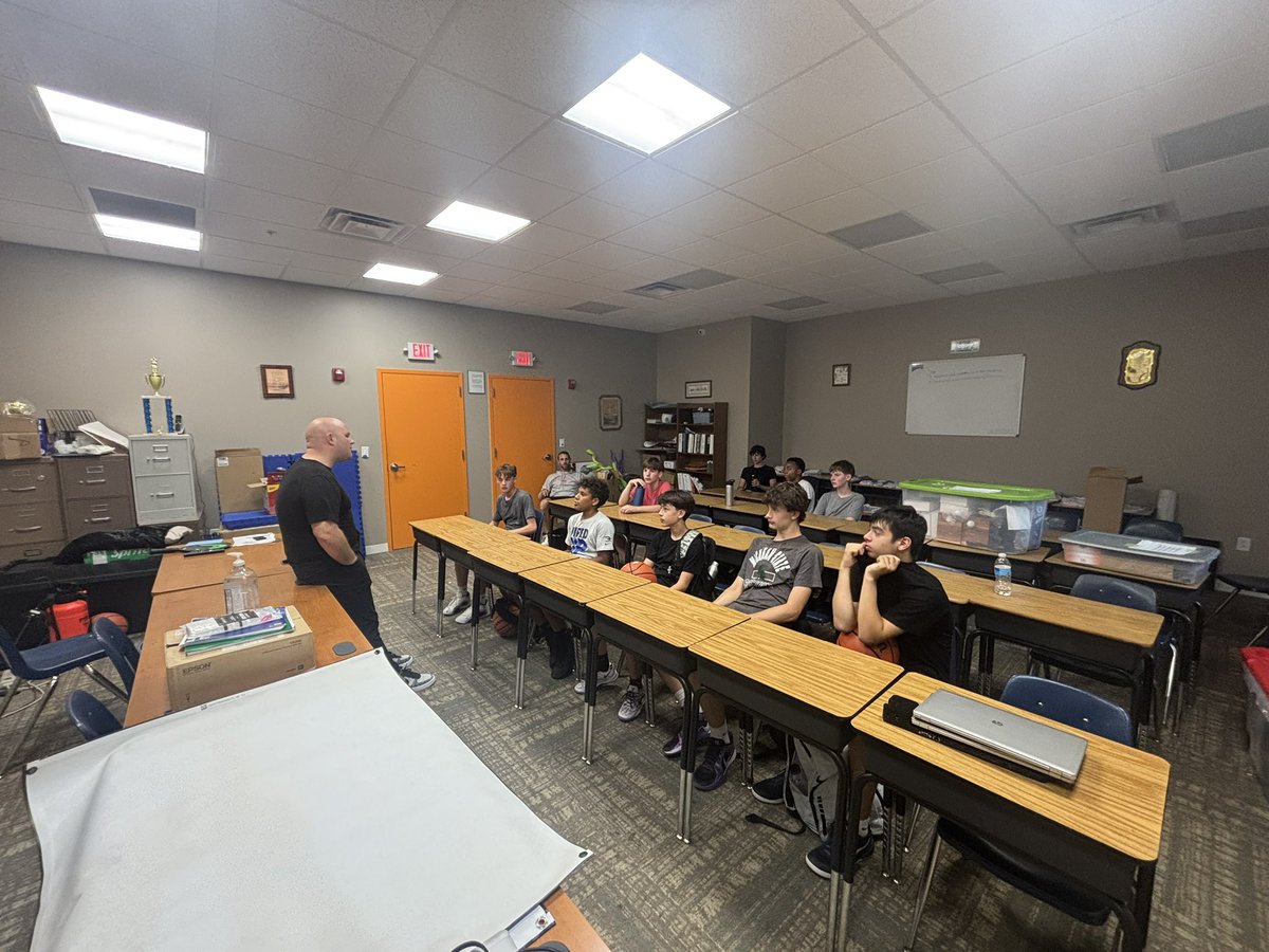 Holt Boys Basketball (@holtbasketballb) on Twitter photo <a href="/LHSEagleHoops/">Wentzville Liberty Basketball</a> and I would like to thank Coach Sheets for coming in dropping knowledge at GAC Freshman Camp! Day 3 in the 📕 <a href="/LHSEagleHoops/">Wentzville Liberty Basketball</a> and I would like to thank Coach Sheets for coming in dropping knowledge at GAC Freshman Camp! Day 3 in the 📕