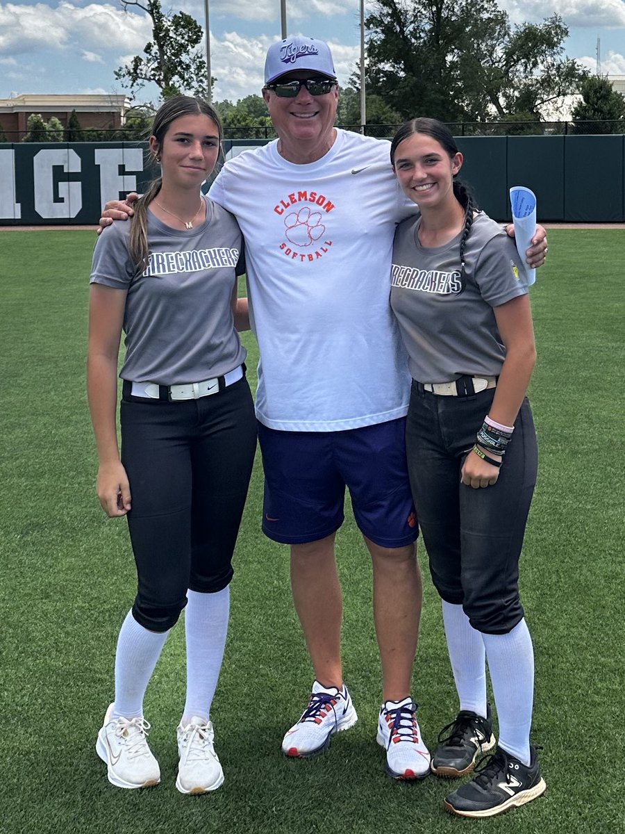 AubreyMulterer's tweet image. Another awesome 3-Days at @clemsonsoftball with @rittmanjohn @KatieRepole @ClemsonCoachKJ @Coach_Wigs and all the staff and players that make it a great camp. Can’t wait to be back on campus soon.