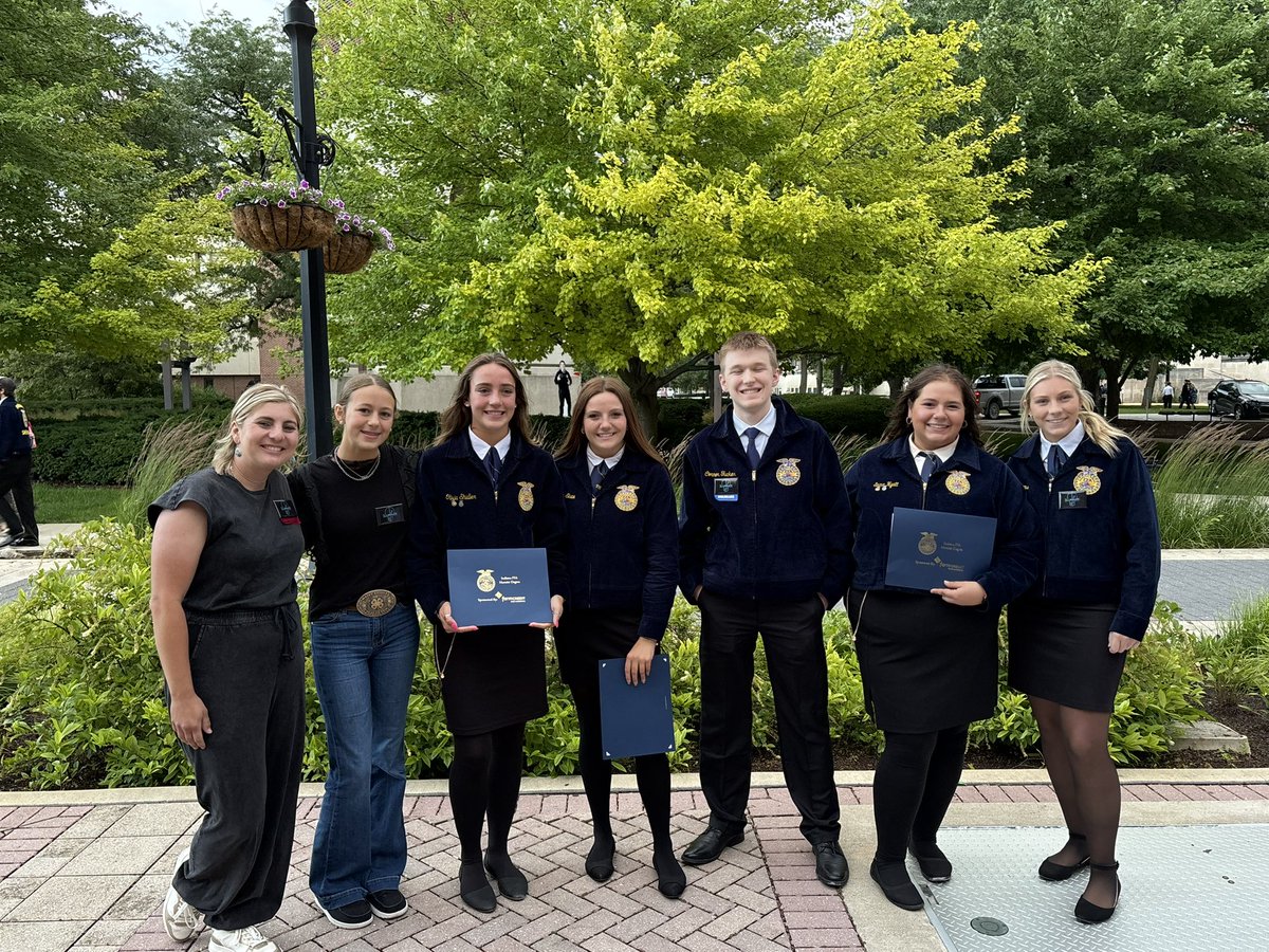 claycityeels's tweet image. Check out our FFA at their convention! 

Olivia Shidler, Treasa Shaw and Emma Hyatt received the highest FFA degree an Indiana student can receive-the Hoosier degree at the Indiana State FFA convention at Purdue University.