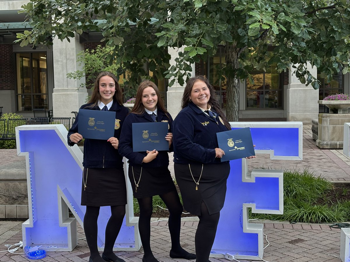 claycityeels's tweet image. Check out our FFA at their convention! 

Olivia Shidler, Treasa Shaw and Emma Hyatt received the highest FFA degree an Indiana student can receive-the Hoosier degree at the Indiana State FFA convention at Purdue University.