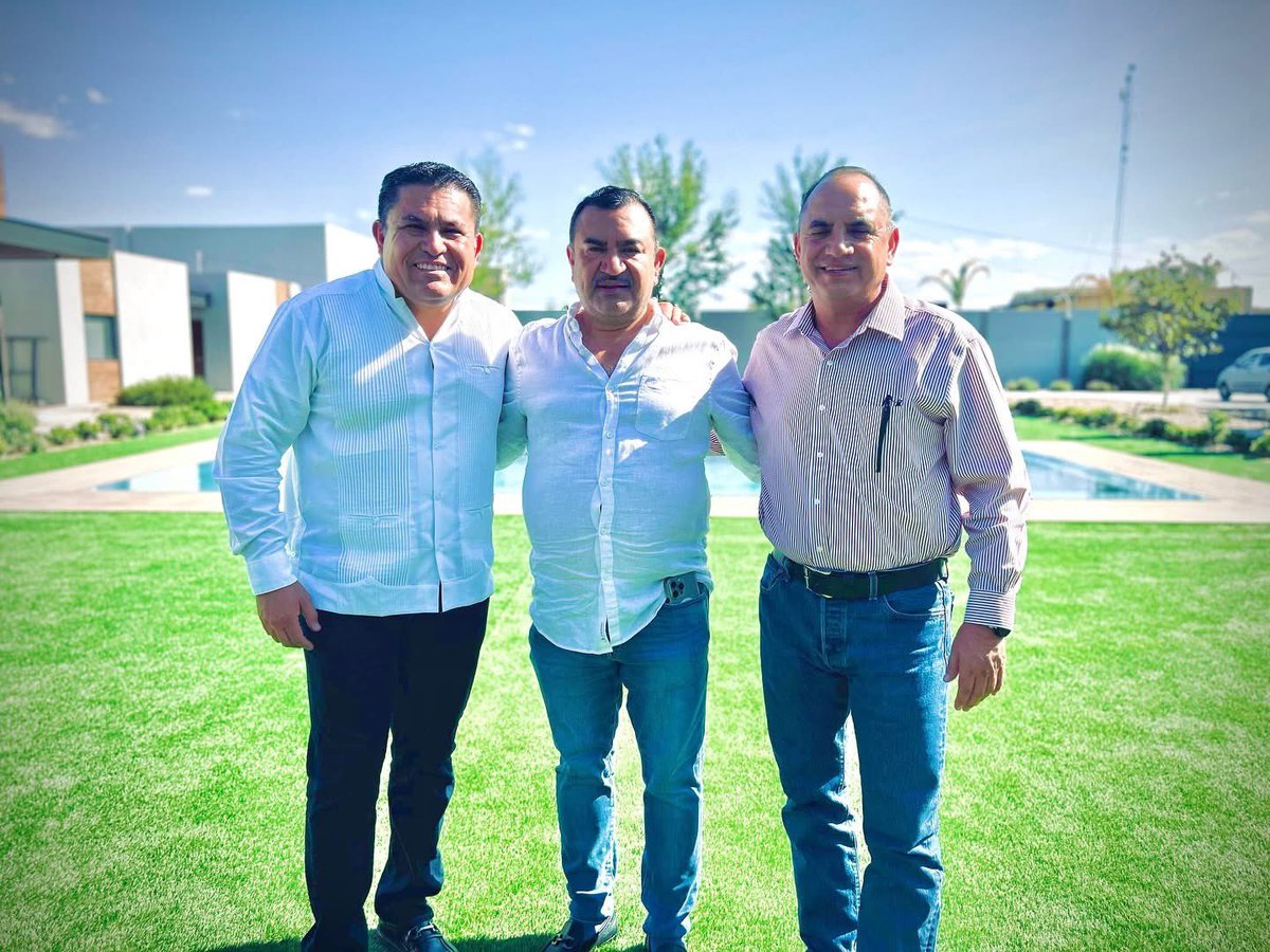 Un honor recibir a nuestros queridos Alcaldes y Alcaldesas, Síndicos y Sindicas y Diputados Locales emanados de nuestro instituto político.

<a href="/PRI_Nacional/">PRI</a>  <a href="/GPPRIDiputados/">Diputadas y Diputados Federales PRI</a> 
#TonyMelendez #CámaraDeDiputados #LXVILegislatura #DiputadoFederal #5toDistrito #Chihuahua