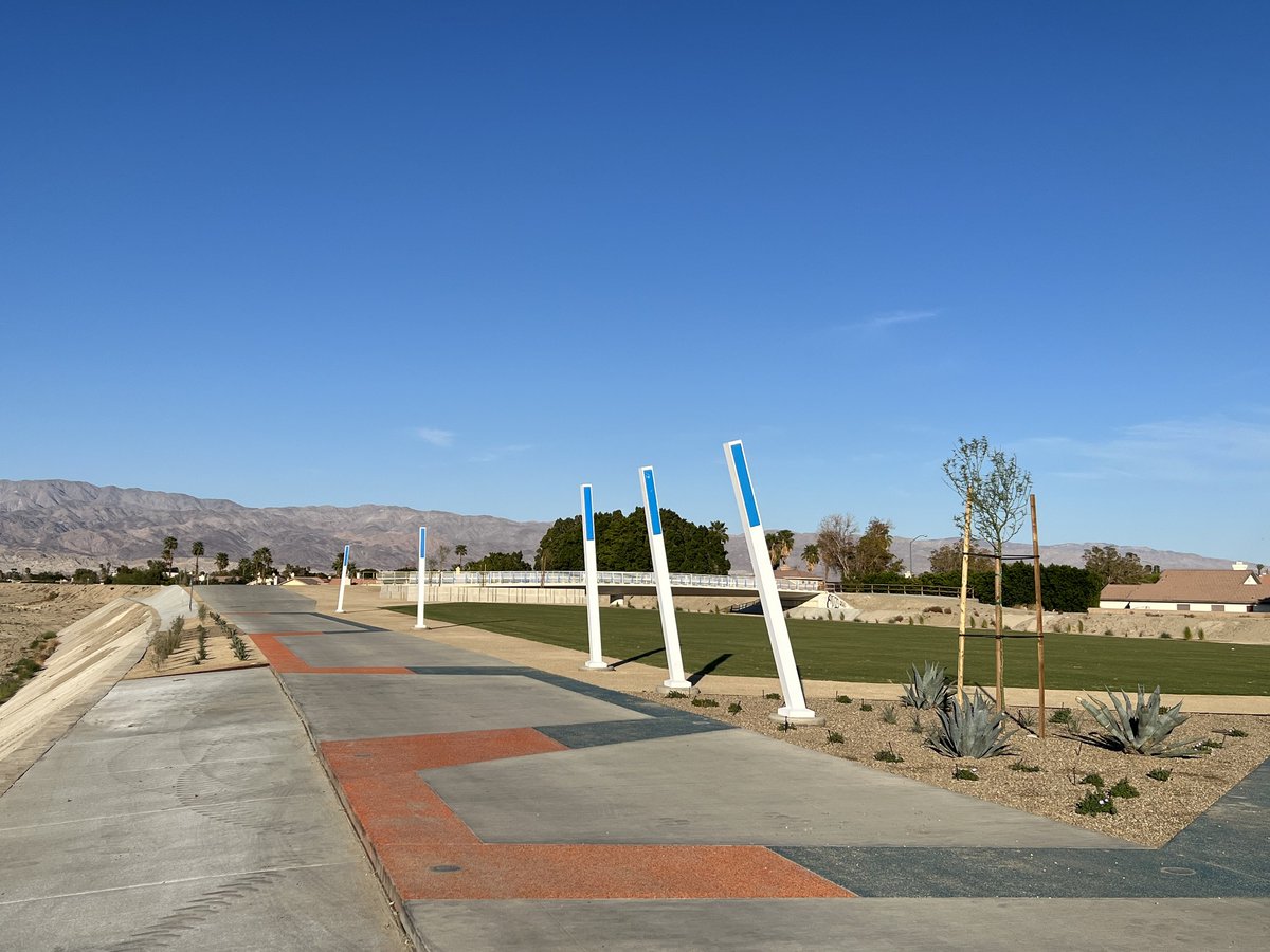 TheRCTC's tweet image. #CVLink is nearing completion! Crews continue to work on various components to open this summer. Once completed, @CV_Link will provide a safe route for residents, students, and tourists to travel by bike, foot, or low-speed electric vehicle.
Learn more: coachellavalleylink.com