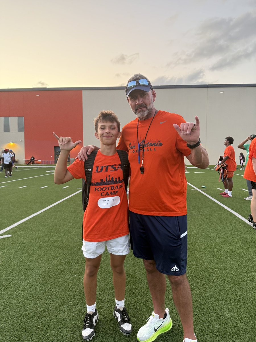 Rush Blocker 2028, Qb tweet media