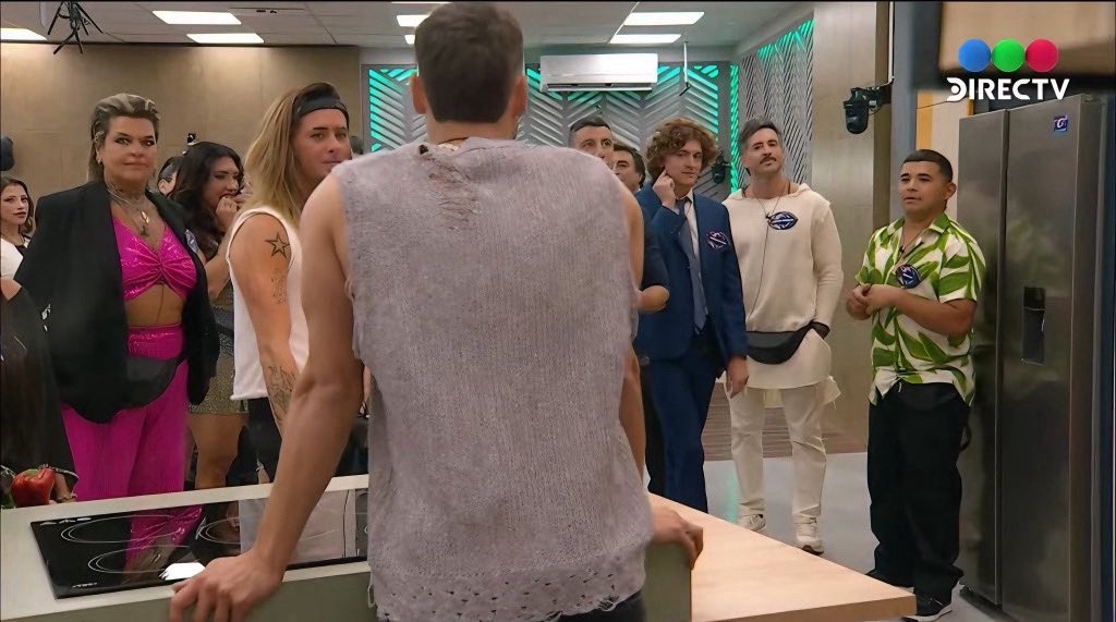 martin719's tweet image. TATO AL 9009