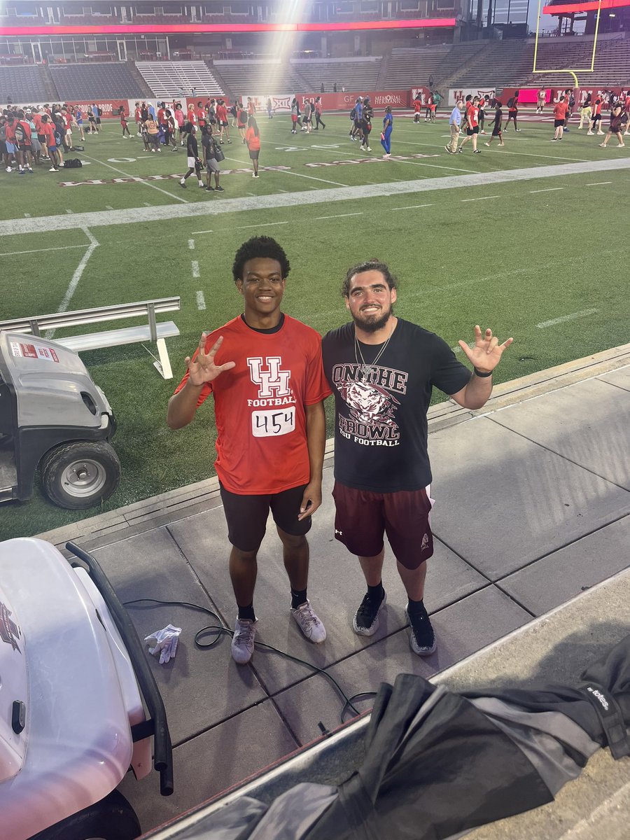 JustNeal6's tweet image. After a great conversation with @Coach_JNance I am blessed to receive a offer to play football at @TSUFootball @CoachHaney_ @CoachCFoster_ @RecruitTheU @coachsewardjr @CoachGCarp @FloresAarrhon @dj_milam @ChadSimmons_ @TFloss32 @JScruggs247 @BDammone @_Visionary_Vic @streetziam