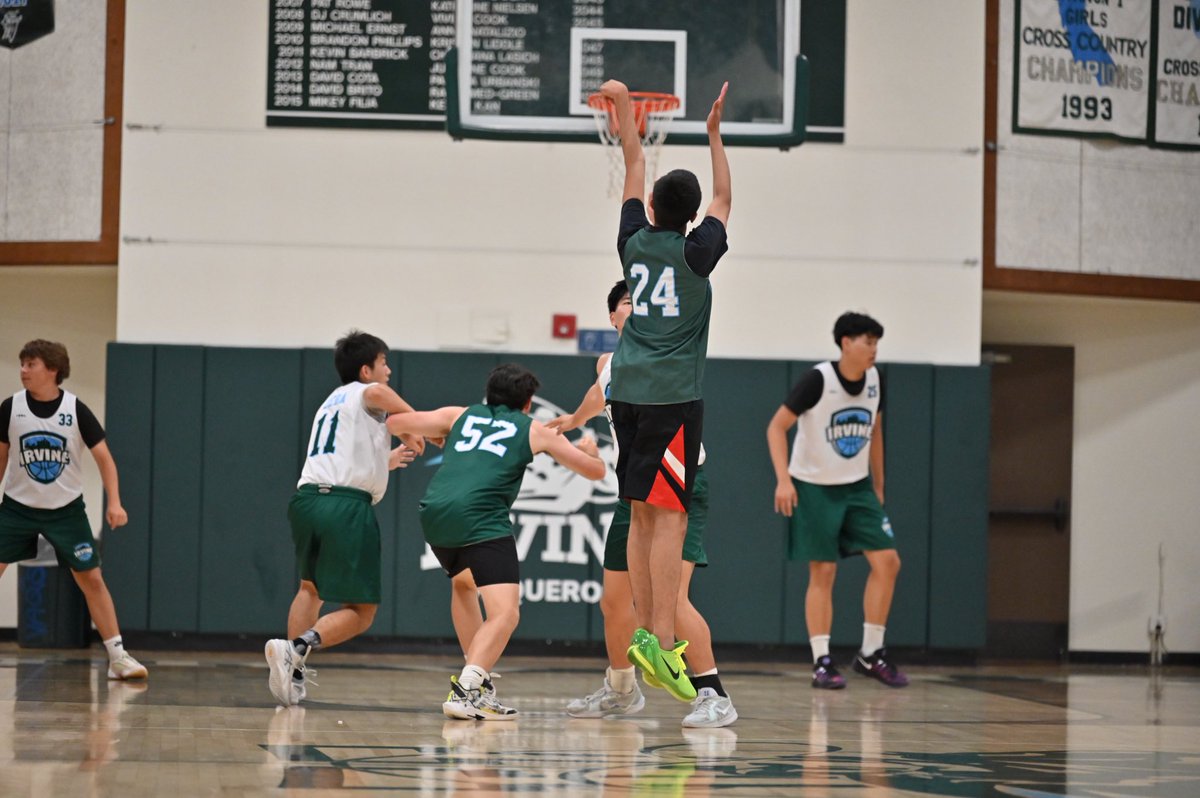 Irvine Boys Basketball (@vaquerobball) on Twitter photo Summer Alumni Game 2025
The summer alumni game is an awesome new tradition and we love seeing our alumni back hooping at Irvine. This year the alumni took home the bragging rights!
Hope to see you all again next year!
<a href="/OCSportsZone/">OC Sports Zone</a> Summer Alumni Game 2025
The summer alumni game is an awesome new tradition and we love seeing our alumni back hooping at Irvine. This year the alumni took home the bragging rights!
Hope to see you all again next year!
<a href="/OCSportsZone/">OC Sports Zone</a>